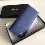 プラダ財布016
